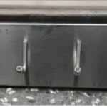 Percha Metálica de Pared con 4 Ganchos BAMZE UK ESTÁNDAR